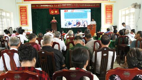 Vùng Cảnh sát biển 2 phát động thi đua chống khai thác hải sản IUU