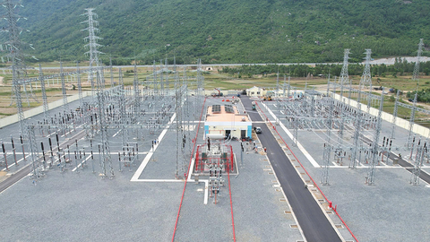 Đóng điện dự án trạm biến áp 220kV Vạn Ninh và đường dây đấu nối