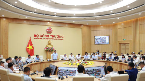 Bộ Công Thương tổ chức hội nghị sơ kết về cơ chế mua bán điện trực tiếp và năng lượng tái tạo