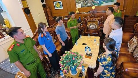 Vì sao Công an khám xét khẩn cấp nơi làm việc của bầu Đoan?