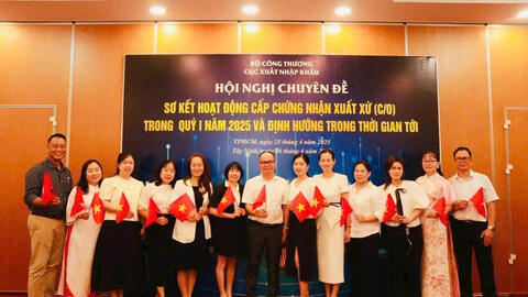 Người 'gác cửa và truyền lửa' C/O nơi đầu tàu kinh tế