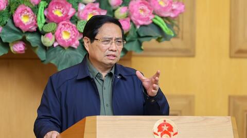 Thủ tướng: Khẩn trương khắc phục, sớm khôi phục điện và sóng viễn thông