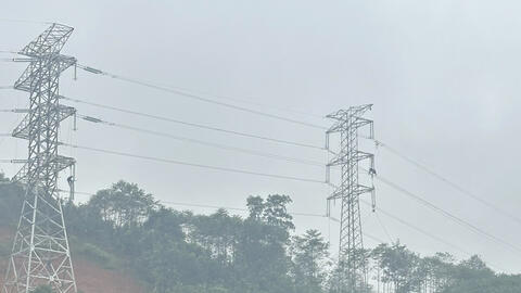 Đóng điện dự án đường dây 220kV đấu nối Nghĩa Lộ - Việt Trì