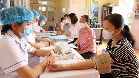 Triển khai cơ chế, chính sách đặc biệt tạo đột phá cho công tác bảo vệ, chăm sóc sức khỏe nhân dân