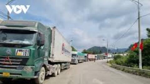 Hơn 6 nghìn tấn nông sản xuất khẩu qua các cửa khẩu Lạng Sơn ngày 24/3