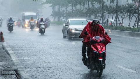 Bắc Bộ và Trung Bộ cục bộ có nơi mưa to đến rất to, Nam Bộ ngày nắng