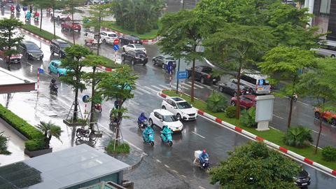 Bắc Bộ mưa lớn, Trung Bộ nắng nóng, Nam Bộ mưa dông rải rác
