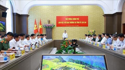 Thủ tướng làm việc với Ban Thường vụ Tỉnh uỷ Lào Cai