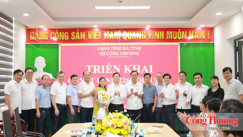 Hà Tĩnh: Công bố quyết định chuyển giao quản lý địa chất, khoáng sản sang Sở Công Thương