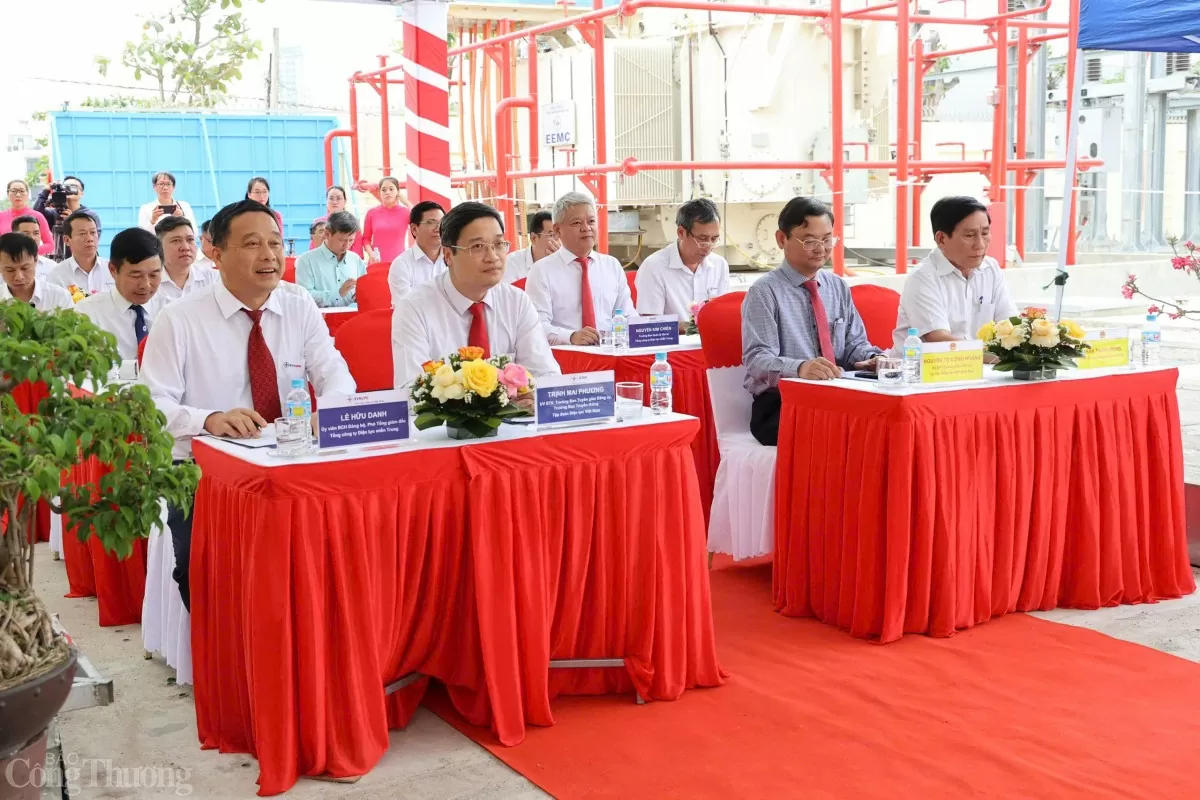 EVNCPC tổ chức Lễ gắn biển công trình chao fmuwnfg Đại hội Đảng bộ EVN lần thứ IV