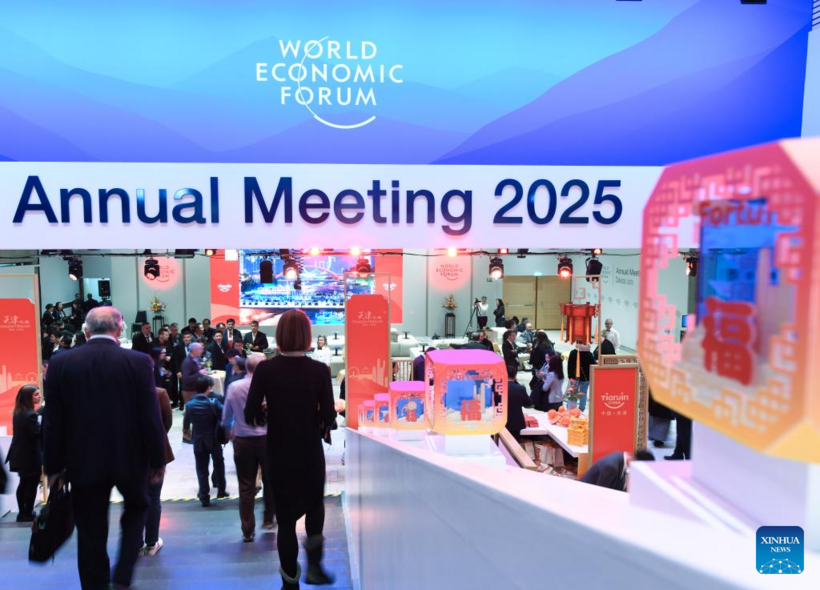 WEF Thiên Tân 2025 có sự tham gia của hơn 1.700 đại biểu đại diện chính phủ, doanh nghiệp, tổ chức quốc tế, giới học giả đến từ nhiều nước trên thế giới. Ảnh: Xinhua