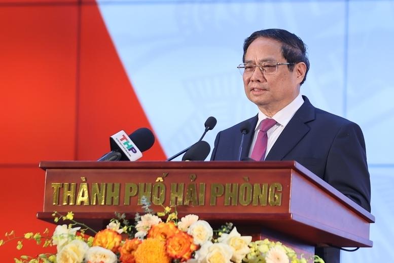 Thủ tướng Phạm Minh Chính bày tỏ vui mừng thay mặt lãnh đạo Đảng, Nhà nước cùng đồng chí, đồng bào chứng kiến sự kiện quan trọng mang tính lịch sử, ngày hội của non sông đất nước về tinh gọn bộ máy và sắp xếp đơn vị hành chính các cấp - Ảnh: VGP/Nhật Bắc