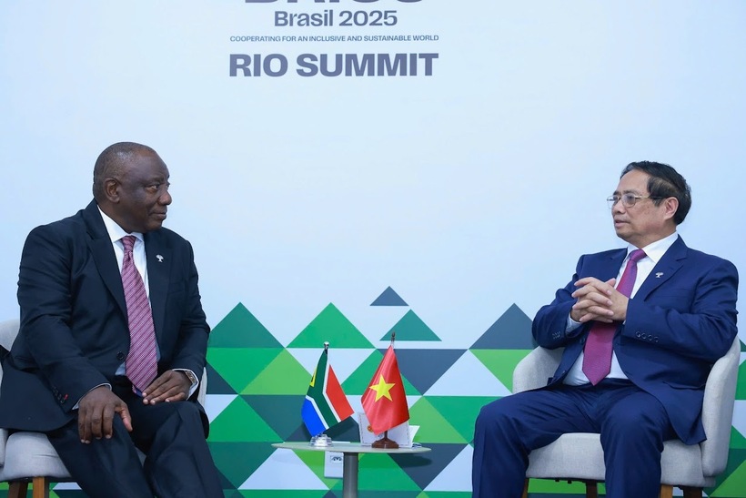 Thủ tướng Chính phủ Phạm Minh Chính hội kiến Tổng thống Nam Phi Cyril Ramaphosa. Ảnh: VGP/Nhật Bắc