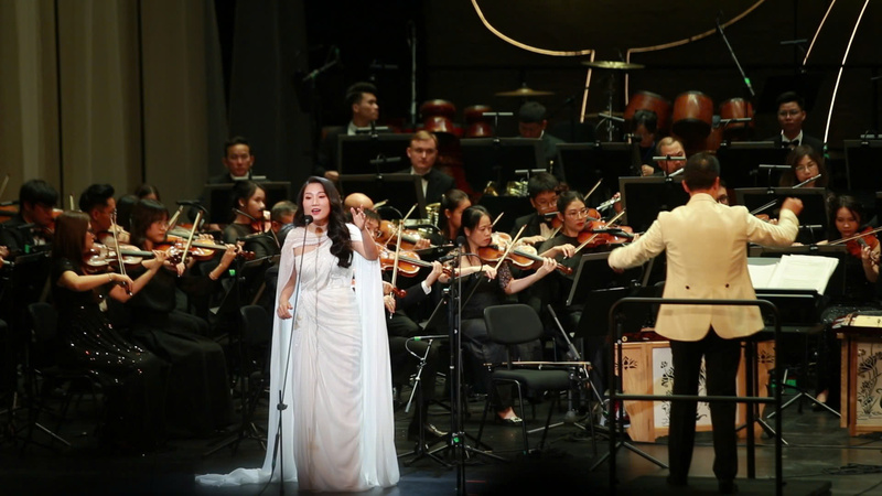 Các nghệ sĩ biểu diễn tại chương trình.