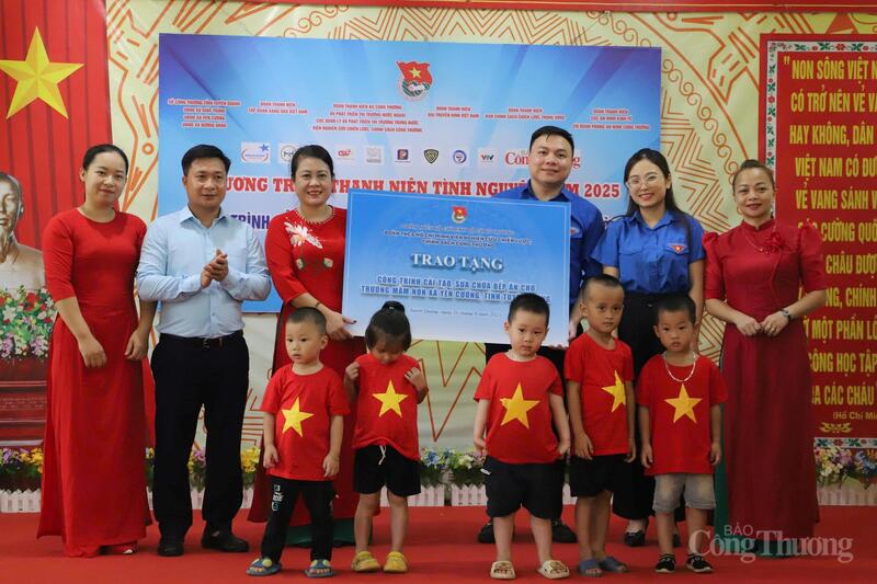 Phong trào tuổi trẻ Công Thương vì cộng đồng chung tay mang mái ấm đến Tuyên Quang - 15