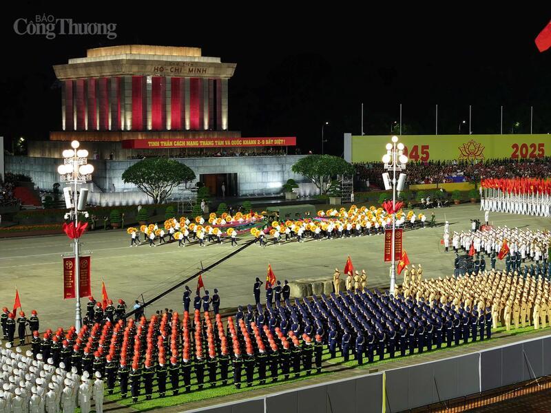 Toàn cảnh tổng hợp luyện diễu binh, diễu hành tại Quảng trường Ba Đình - 5