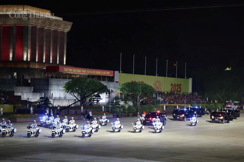 Toàn cảnh tổng hợp luyện diễu binh, diễu hành tại Quảng trường Ba Đình - 14