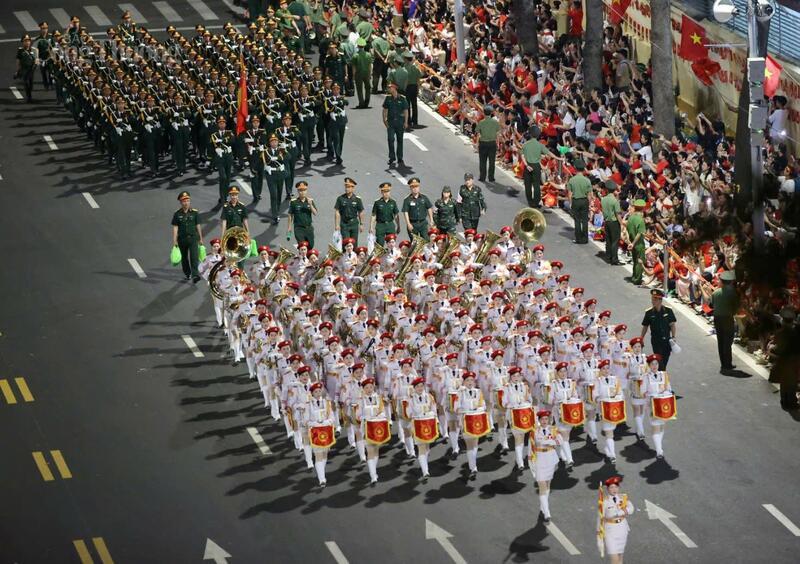 Các khối Quân đội tập kết tại phố Phan Đình Phùng, đường Hoàng Hoa Thám (khối đi); Công viên Bách Thảo (khối đứng). Các khối Công an tập kết tại phố Phan Đình Phùng