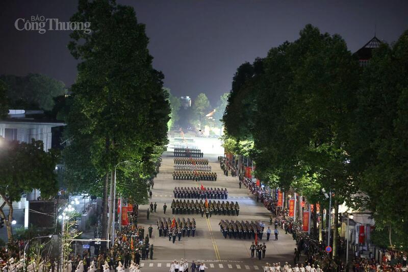 Theo kế hoạch, ngày 2/9, sau khi đi qua lễ đài tại Quảng trường Ba Đình, dự kiến các khối diễu binh, diễu hành chia làm 7 hướng, di chuyển qua các tuyến phố trung tâm Hà Nội