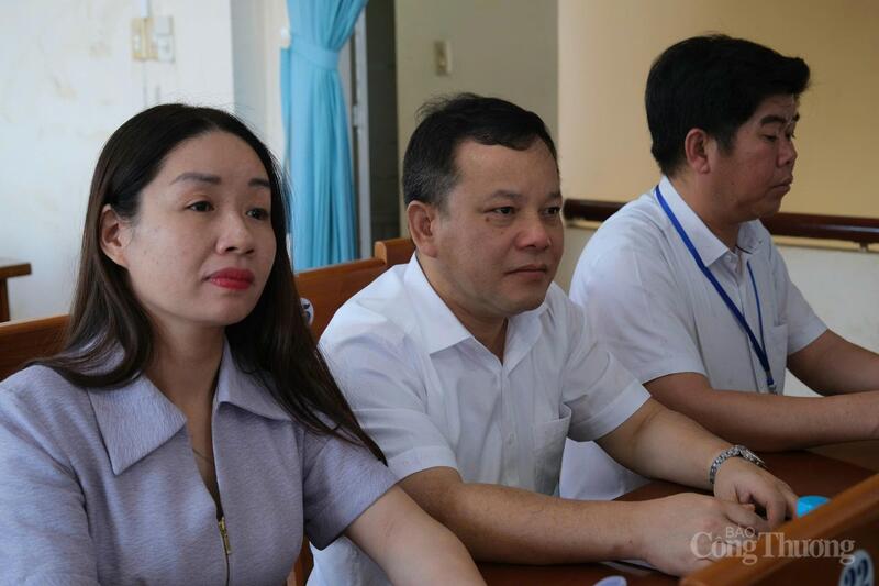 Đại diện lãnh đạo Văn phòng, Cục, Vụ Bộ Công Thương.