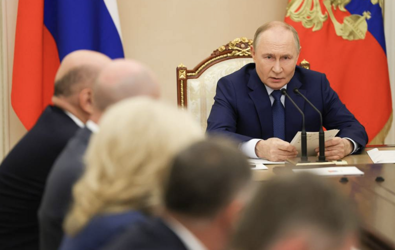 Tổng thống Nga Vladimir Putin đã đưa ra nhiều định hướng cho nền kinh tế quốc gia. Ảnh: Tass