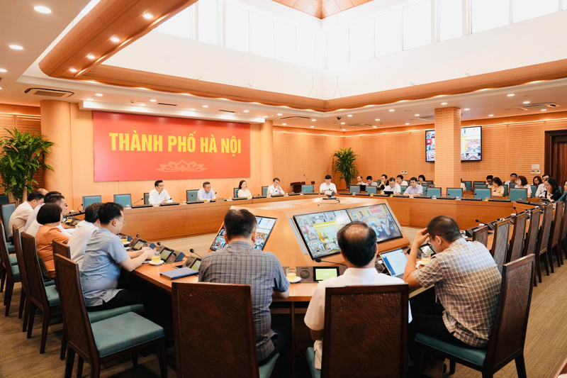 Quang cảnh hội nghị tại điểm cầu trụ sở UBND TP.Hà Nội.