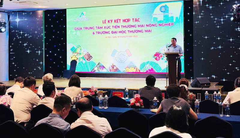 Toàn cảnh diễn đàn.