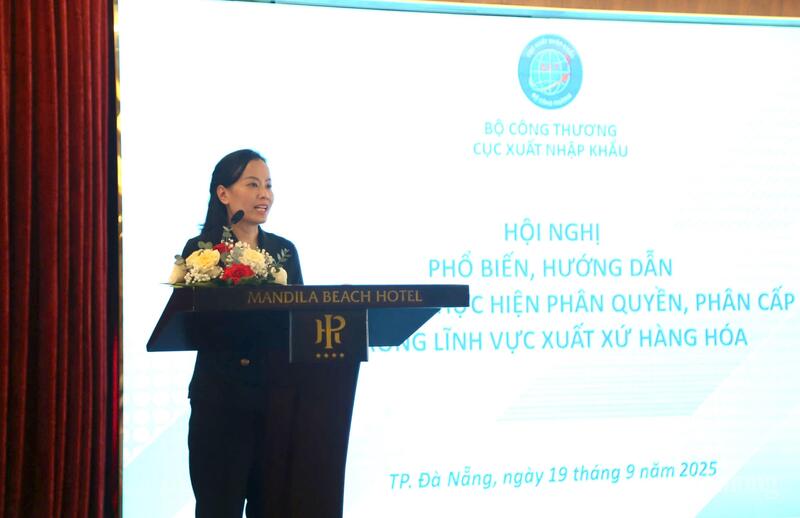 Phó Giám đốc Sở Công Thương TP. Đà Nẵng đánh giá cao hội nghị kịp thời hỗ trợ các cán bộ ở địa phương nắm rõ được các nội dung để thực hiện nhiệm vụ thuộc lĩnh vực xuất xứ hàng hóa.