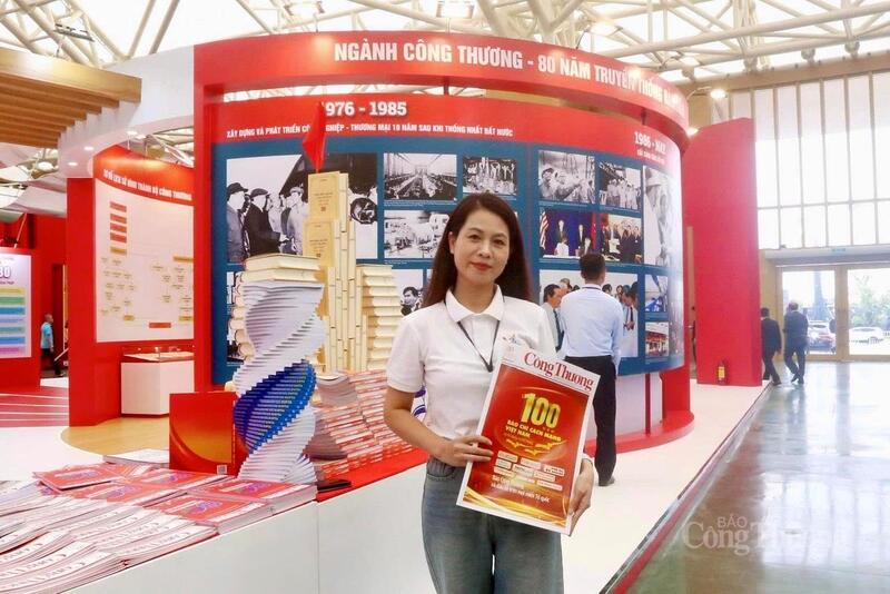 Gian hàng Triển lãm ngành Công Thương tại Triển lãm A80 ấn tượng, hấp dẫn, thu hút đông đảo công chúng tới tham quan.