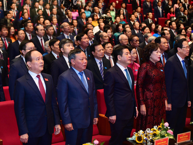 Bộ trưởng Bộ Công Thương Nguyễn Hồng Diên (thứ 3 từ trái qua), cùng lãnh đạo các Bộ, ngành tham dự Đại hội. Ảnh: HN