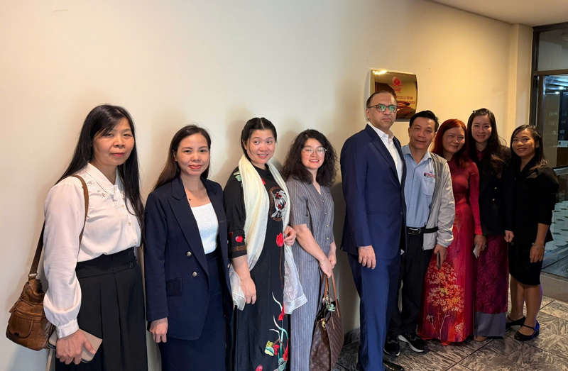 Đoàn công tác tới làm việc với Văn phòng Lãnh sự danh dự Việt Nam tại Pakistan và nhận được nhiều sự hỗ trợ kết nối với các đối tác tiềm năng tại Pakistan.