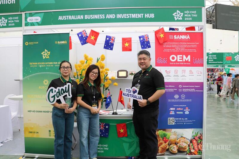 Gian hàng của Hiệp hội Doanh nghiệp Úc tại Việt Nam (AusCham) tại Hội chợ Mùa Thu lần thứ nhất - 2025. Ảnh: Phong Lâm