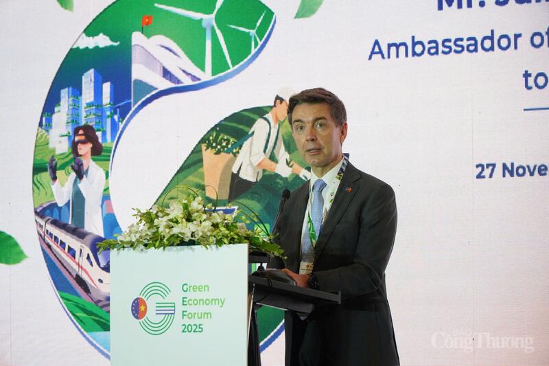 Ông Julien Guerrier, Đại sứ Phái đoàn Liên minh Châu Âu tại Việt Nam khẳng định, Liên minh châu Âu và các doanh nghiệp EU luôn đồng hành cùng Việt Nam trong nỗ lực xây dựng một tương lai bền vững, xanh, sạch và thịnh vượng.