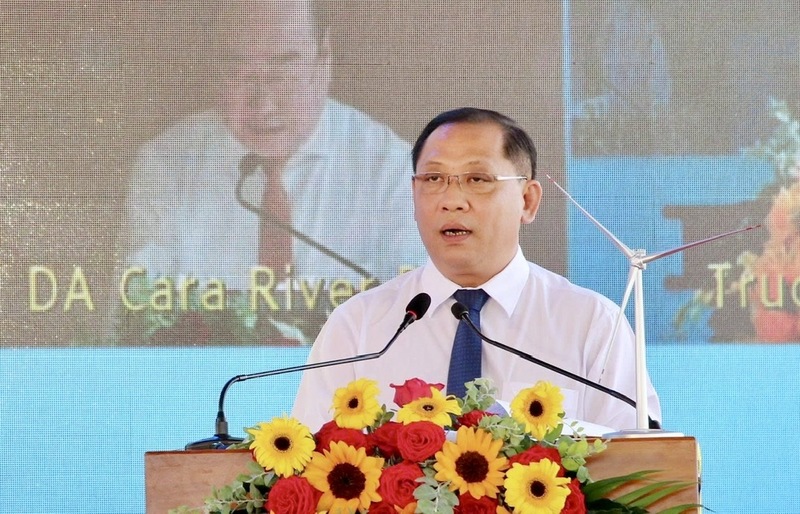 Ông Trần Chí Hùng, Phó Chủ tịch UBND TP. Cần Thơ phát biểu tại lễ khởi công.