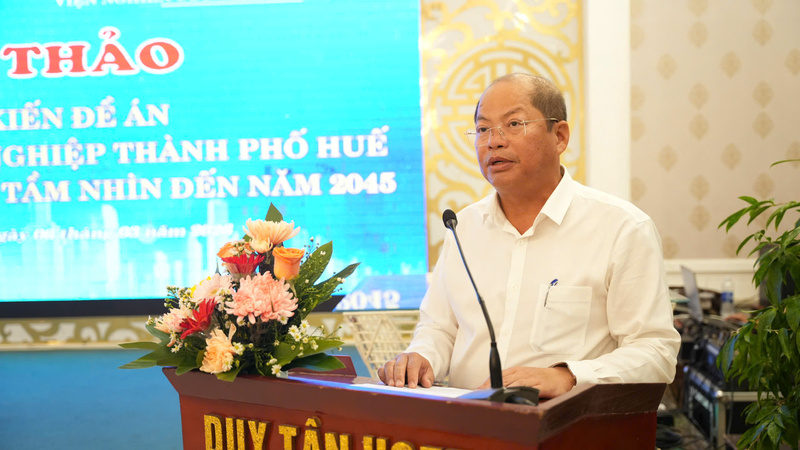 Giám đốc Sở Công Thương thành phố Huế Đặng Hữu Phúc phát biểu. Ảnh: Nguyễn Tuấn