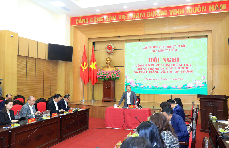 Chủ tịch UBND Thành phố Hà Nội Vũ Đại Thắng chủ trì hội nghị.