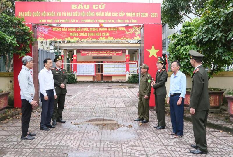 Công an Hà Tĩnh chủ động từ sớm, giữ vững địa bàn bầu cử - 1