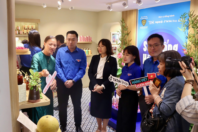 Chương trình “Sức sống hàng Việt” lần thứ 3 chính thức khai mạc (Ảnh: Bảo Trung)