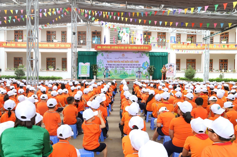 Chương trình ngoại khóa tuyên truyền, phổ biến kiến thức về sử dụng năng lượng tiết kiệm tại Trường Tiểu học Tô Hiệu